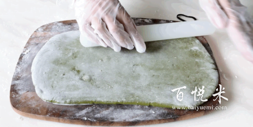 不用烤箱的夏日甜品王，兩種口味的奶酪小方，糯嘰嘰，冰涼香濃